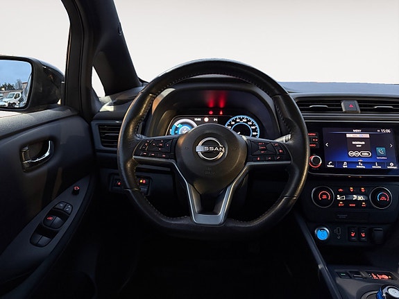 Nissan Leaf 15 of 16