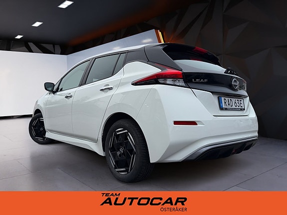 Nissan Leaf 4 of 5