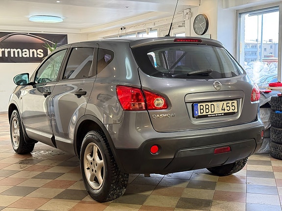 Nissan Qashqai 8 of 25