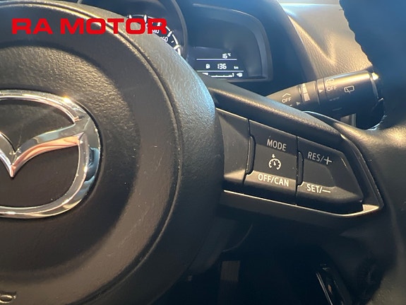 Mazda 2 13 of 16