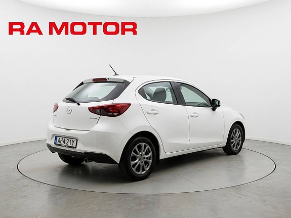 Mazda 2 5 of 16