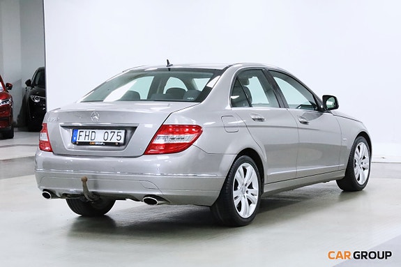 Mercedes-Benz C350 6 of 19
