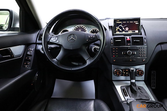 Mercedes-Benz C350 10 of 19