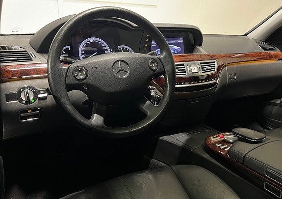 Mercedes-Benz S350 10 of 21
