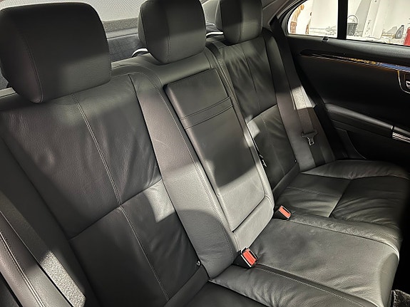 Mercedes-Benz S350 20 of 21