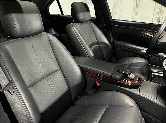 Mercedes-Benz S350 17 of 21