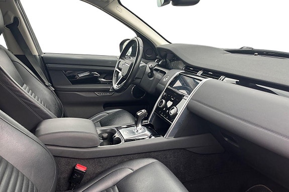 Land Rover Discovery Sport 27 of 30