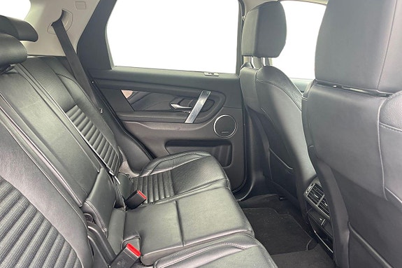 Land Rover Discovery Sport 28 of 30