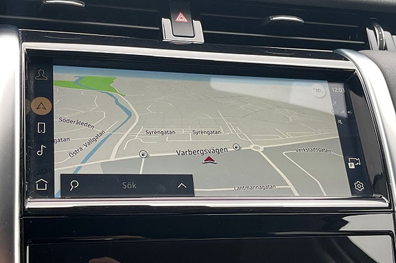 Land Rover Discovery Sport 22 of 30