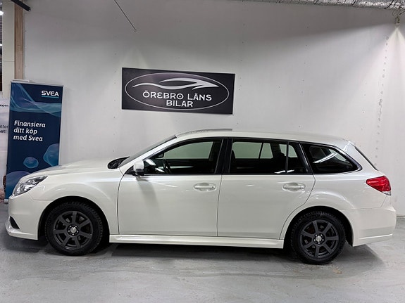 Subaru Legacy 5 of 5