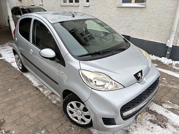 Peugeot 107 4 of 5