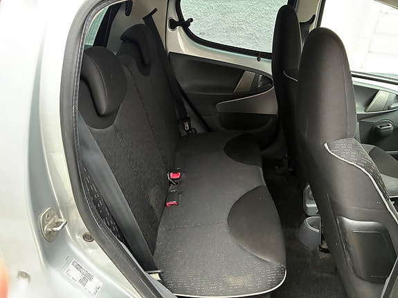 Peugeot 107 18 of 21