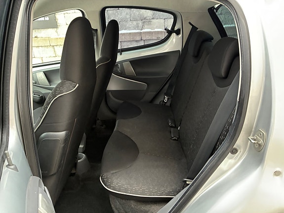 Peugeot 107 17 of 21