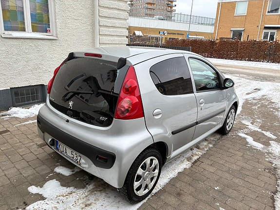 Peugeot 107 7 of 21