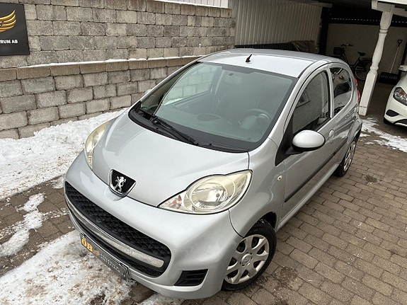 Peugeot 107 2 of 5