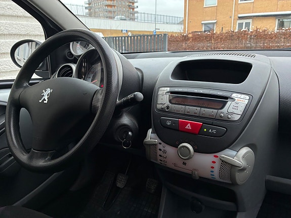 Peugeot 107 12 of 21