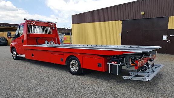 Iveco Daily 70C18 Fullutrustad Bärgningsbil Flakbärgare 2 of 12