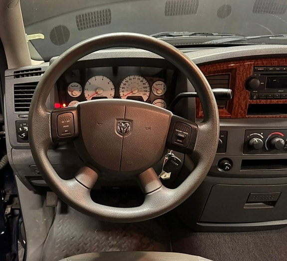 Dodge RAM 1500 16 of 16