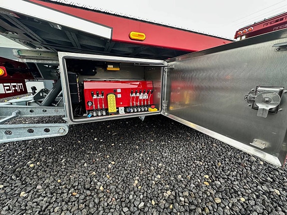 Volvo FL12 Automat Fullutrustad Bärgningsbil 6 of 12