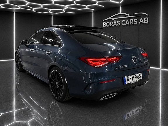 Mercedes-Benz CLA220 4 of 5