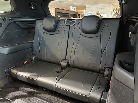 Volkswagen Tayron 12 of 24