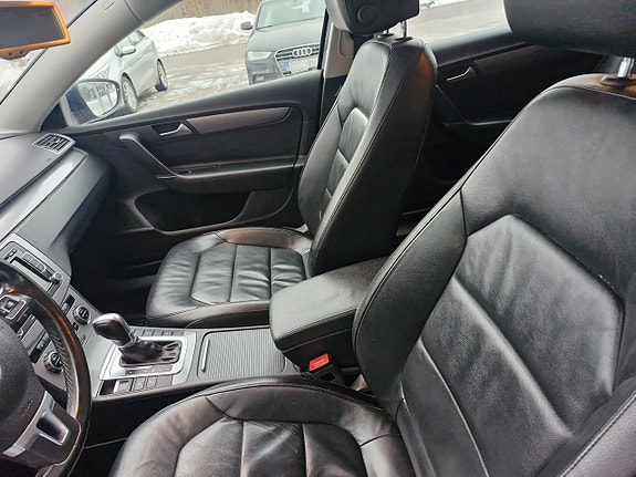 Volkswagen Passat 4 of 5