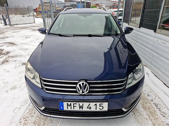 Volkswagen Passat 3 of 5