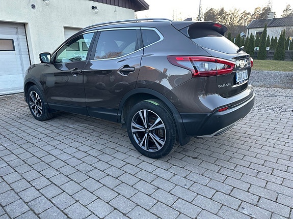 Nissan Qashqai 4 of 5