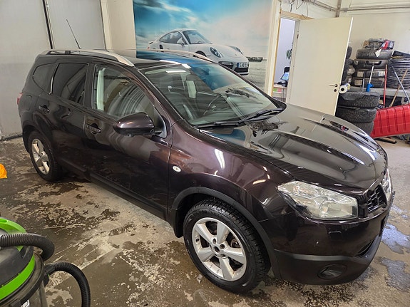 Nissan Qashqai+2 4 of 5