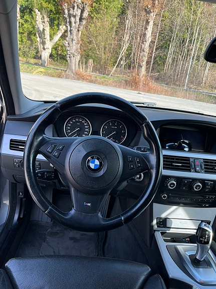 BMW 530Xi 5 of 6