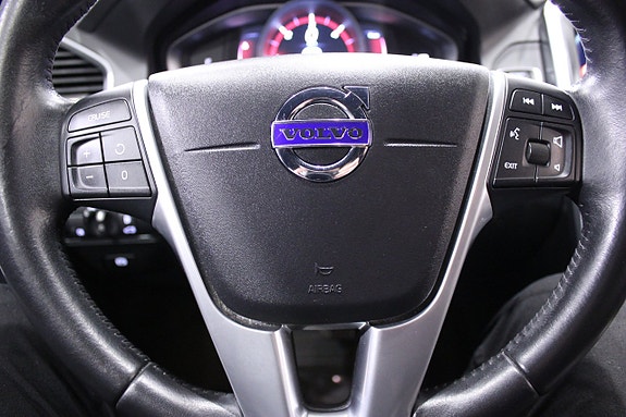 Volvo XC60 27 of 28
