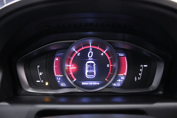 Volvo XC60 24 of 28