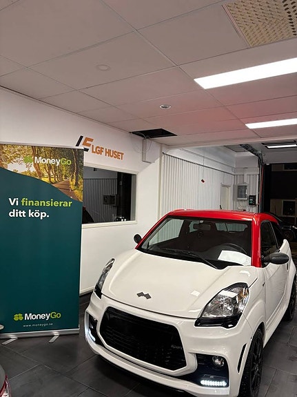 Mopedbil Ligier JS50L SPORT DCI S&V däck LÅGMIL (NY SERVAD)