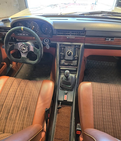 Mercedes-Benz 280 SE 6 of 10