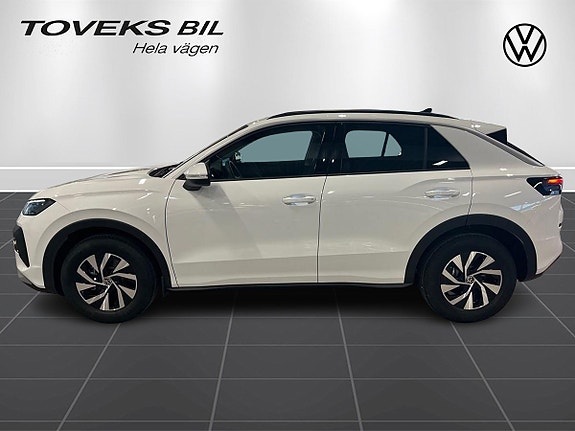 Volkswagen T-Roc 3 of 5