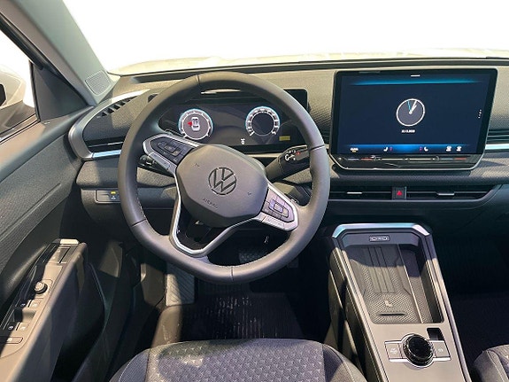 Volkswagen T-Roc 5 of 5