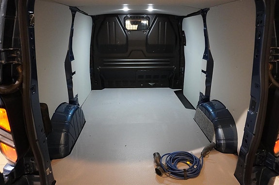 Ford Transit Custom 3 of 4