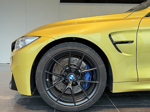BMW M4 8 of 16