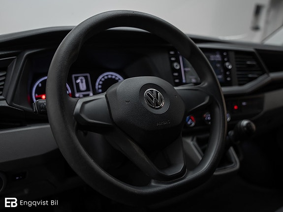 Volkswagen Transporter 15 of 28