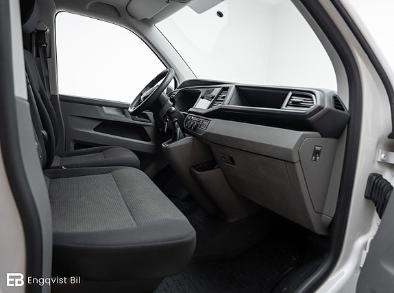 Volkswagen Transporter 21 of 28
