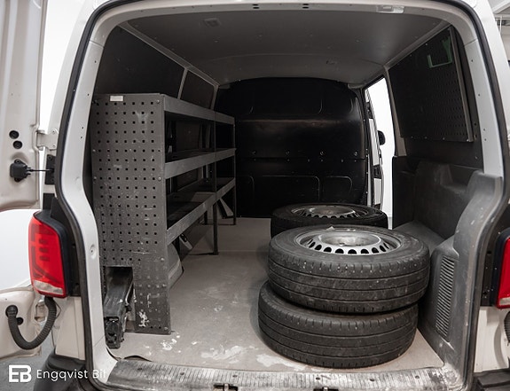 Volkswagen Transporter 11 of 28