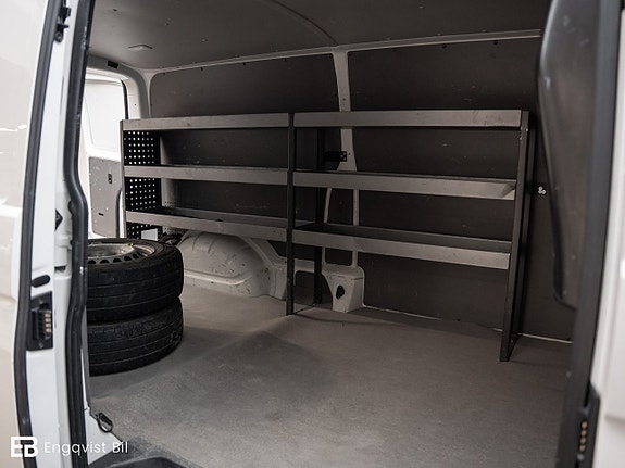 Volkswagen Transporter 12 of 28