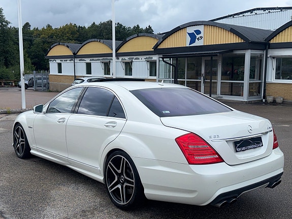 Mercedes-Benz S63 26 of 29