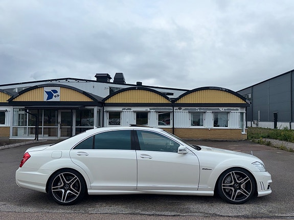 Mercedes-Benz S63 23 of 29