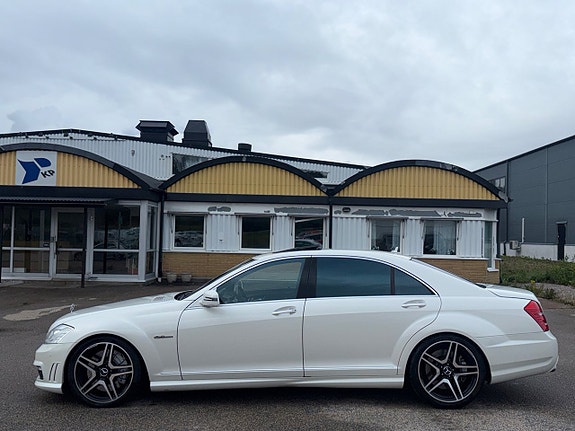 Mercedes-Benz S63 27 of 29