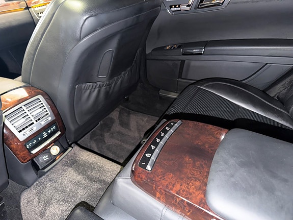 Mercedes-Benz S63 18 of 29