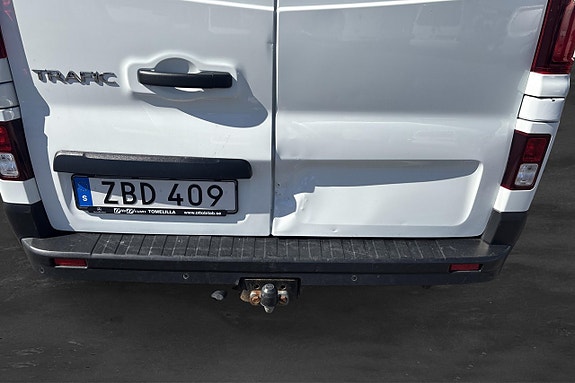 Renault Trafic 9 of 9