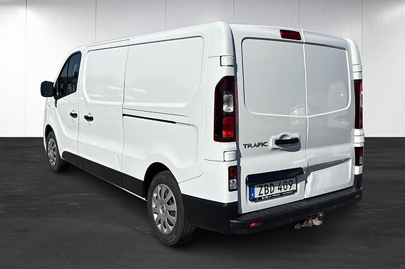 Renault Trafic 4 of 9