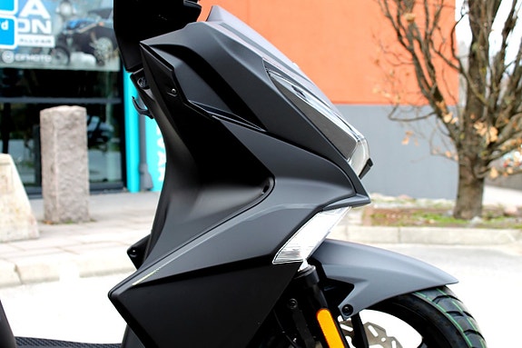 Kymco SUPER 8R | EFI | GRYM EU MOPED | RÄNTEFRITT 7 of 17