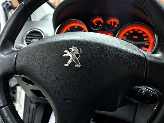 Peugeot 308 15 of 25